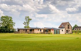 Cottages du Golf Fleuray-Amboise